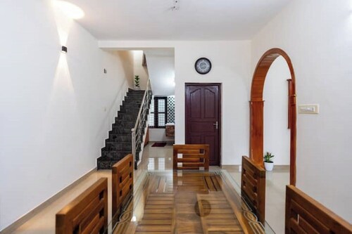 Nest Villa-4BHK AC Homely Heaven very Near Airport