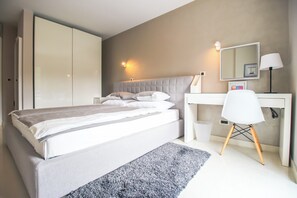 5 Schlafzimmer, Bügeleisen/Bügelbrett, WLAN, Bettwäsche