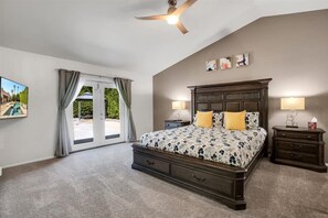 4 bedrooms, WiFi, bed sheets - Beautiful and Private 4 Bedroom Private Pool Home (Bermuda Dunes)