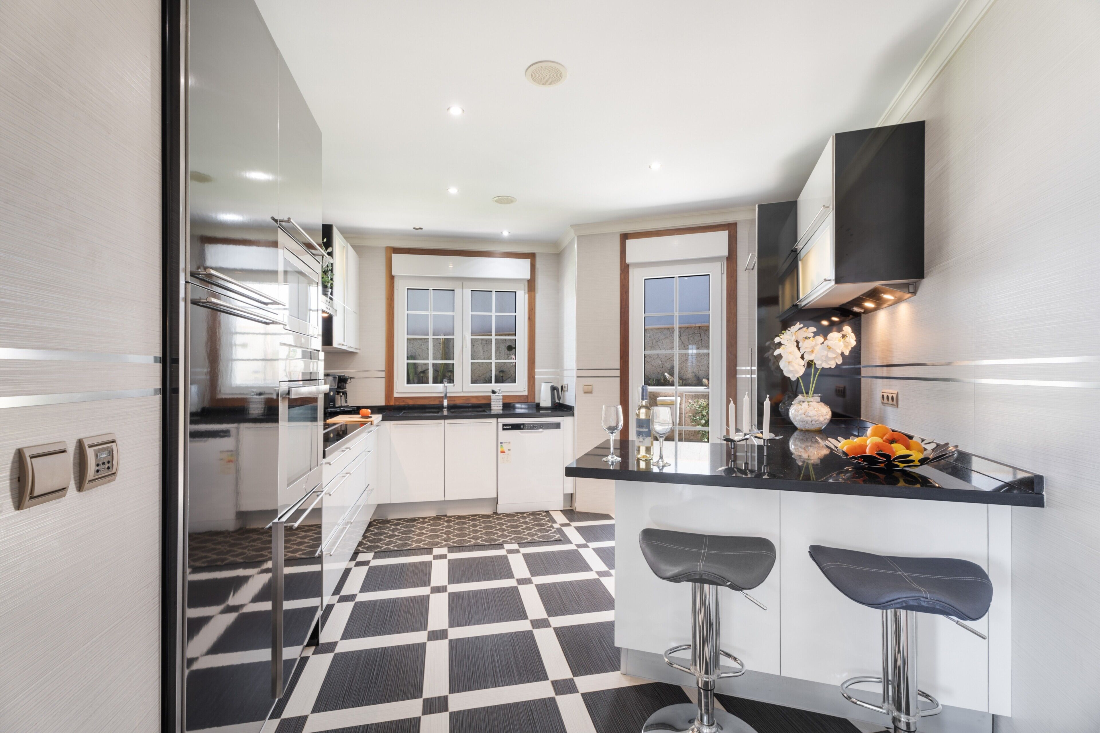 Frigorifero, microonde, forno, lavastoviglie