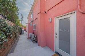 Interior - The Gower Street Bungalows by AvantStay (Los Angeles)