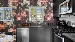 Studio (2 Bedrooms) | Interior - The Gower Street Bungalows by AvantStay (Los Angeles)