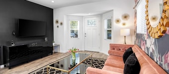 The Gower Street Bungalows by AvantStay