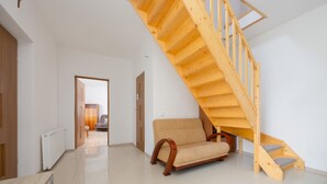 Unclassified image, 5 of 31, button - House With Parking & Garden by Renters (Warsaw)