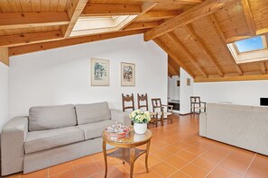 Standard Apartment, Multiple Bedrooms (Attico a Caslano) | Living area | TV - Attico a Caslano (Caslano)