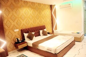 In-room safe, desk, laptop workspace, soundproofing - RBS Hotel & Restaurant In-Front Ram Temp (Faizabad)