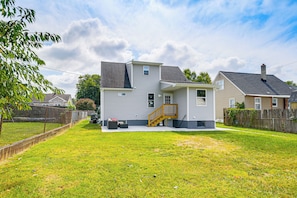 Interior - 7 Mi to Baltimore: Maryland Gem w/ Shared Yard! (Baltimore)