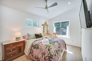 Apartment (2 Bedrooms) | Interior - Private Virginia Beach Escape w/ Pool & Fire Pit! (Virginia Beach)