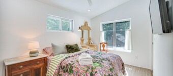Private Virginia Beach Escape w/ Pool & Fire Pit!