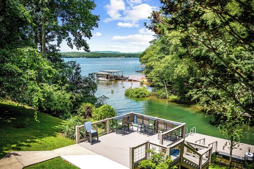 Blue Ridge Lake Home w/ Hot Tub in Morganton!