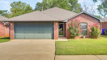 House (2 Bedrooms) | Front of property
