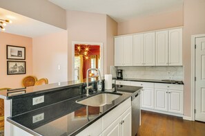 Interior - Bryan Home: Close to Campus & Kyle Field (Bryan)