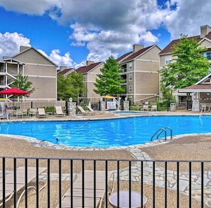 Interior - Condo w/ Pool ~ 2 Mi to Table Rock Lake! (Branson)