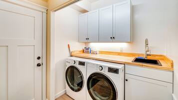 Cottage (1 Bedroom) | Interior