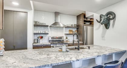 Patio & Dillon Reservoir Views: Chic Frisco Condo!