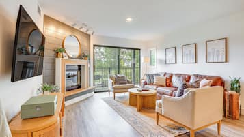 Apartment (2 Bedrooms) | Front of property