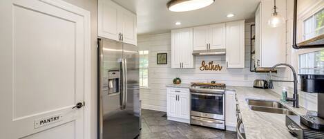 Microwave, oven, stovetop, dishwasher