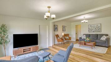 House (3 Bedrooms) | Front of property