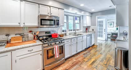 Home w/ Private Dock Near Colgate University