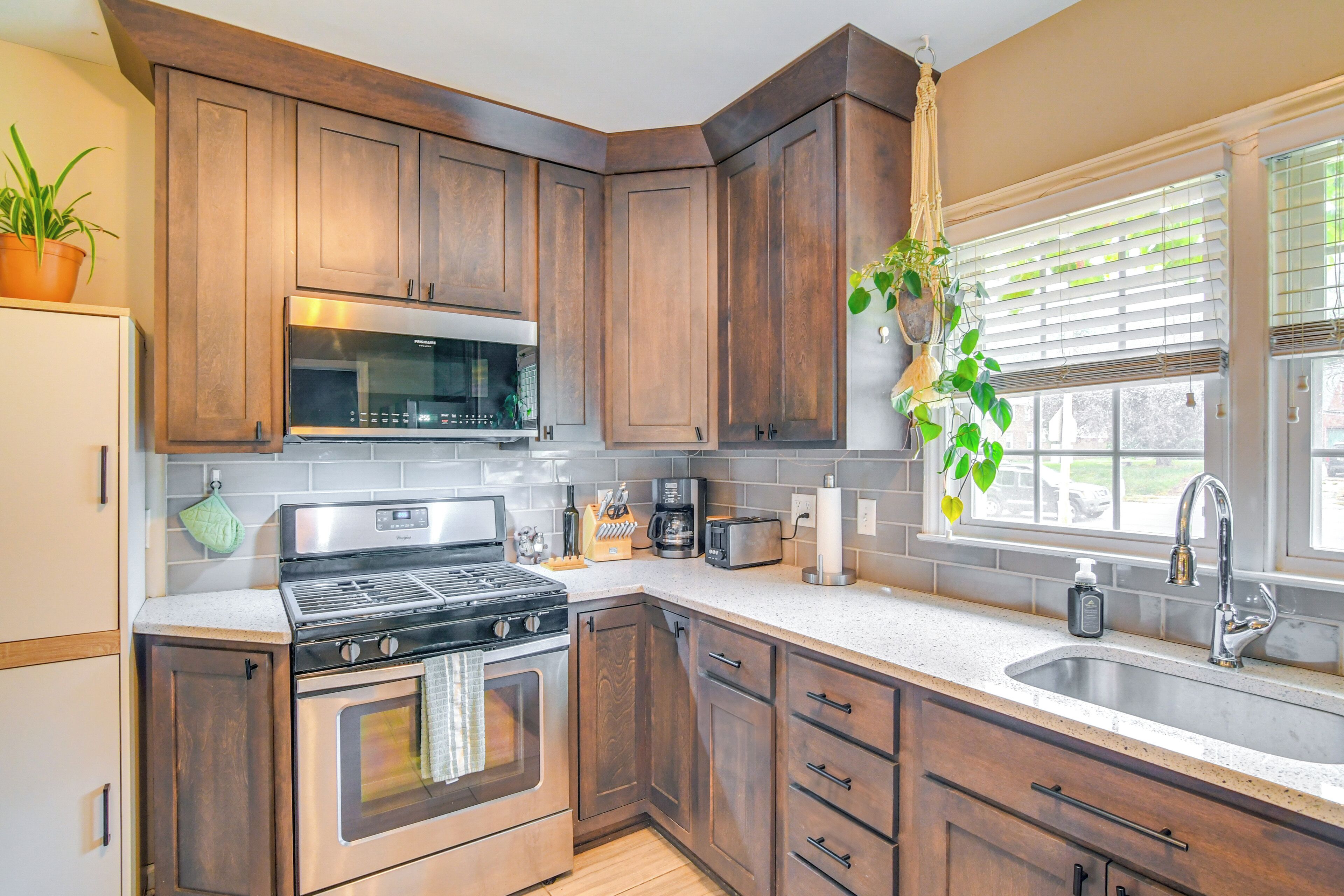 Microwave, oven, stovetop, dishwasher