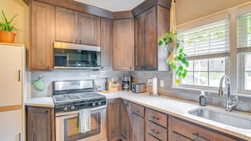 Microwave, oven, stovetop, dishwasher