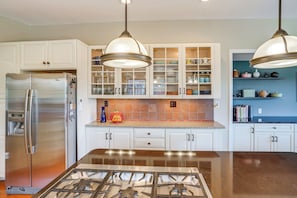 House (4 Bedrooms) | Interior - Mtn-view Retreat in Huson Valley: Great for Groups (Hudson)