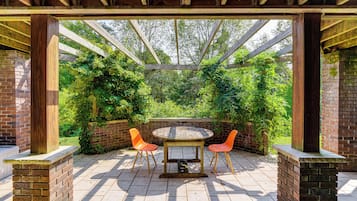 ํ์ฐ์ค (4 Bedrooms) | ๋ด๋ถ