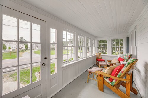 2 Mi to Downtown: Tranquil Abode in Chincoteague!
