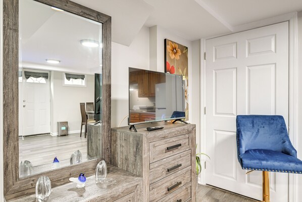 Apartment (0 Bedroom) | Interior