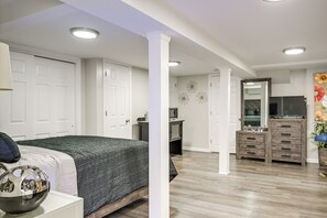Apartment (0 Bedroom) | Interior