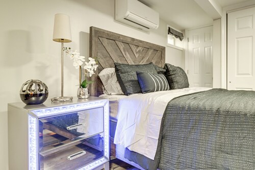 Walkable Elmont Studio: 19 Mi to New York City!