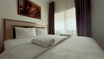 Comfort Double or Twin Room, Balcony, City View | Desk, laptop workspace, WiFi (free), bed sheets