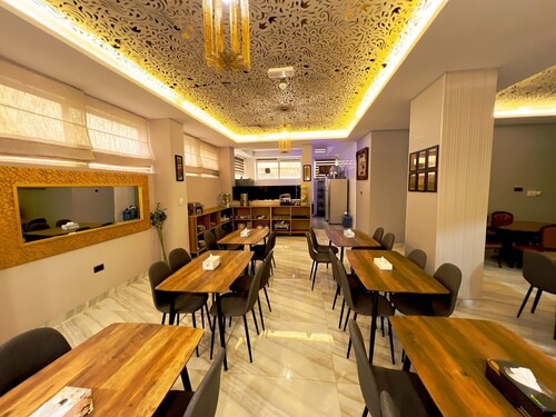 Sadaf Hotel