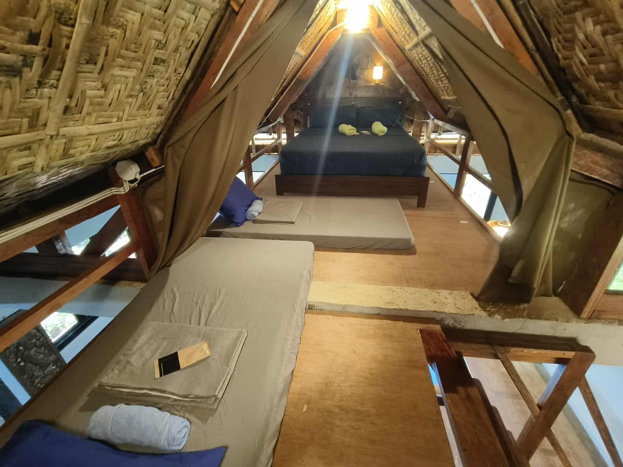 Premium bedding, WiFi (free)
