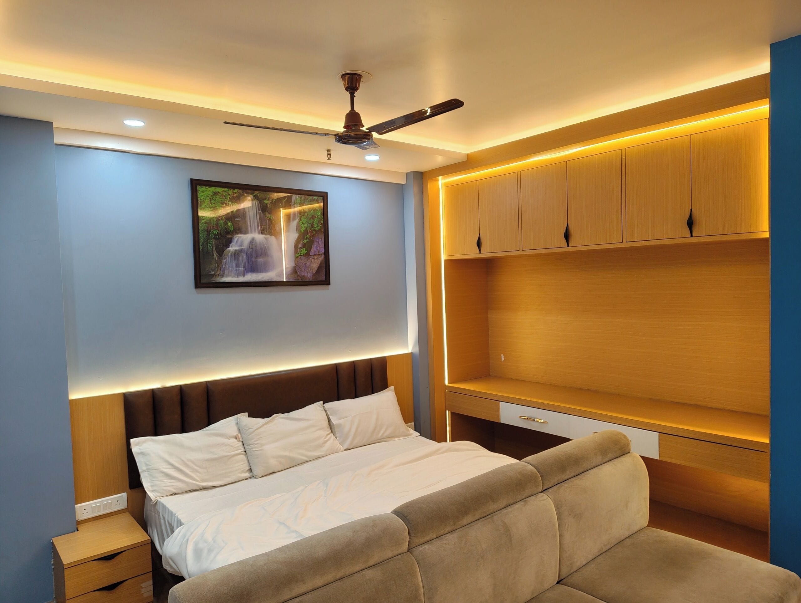 Suite Studio Deluxe, fumeurs, vue ville | Bureau, espace de travail pour ordinateur portable, rideaux occultants