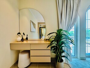 Living area - Venduras - 3BR Villa in Jumeirah Park (Dubai)