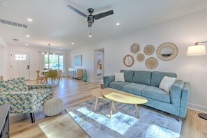 Een televisie en een kantoor