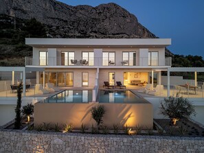 숙박 시설 정면