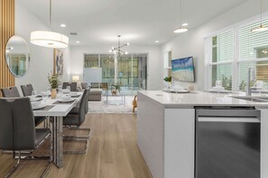 冰箱、微波炉、烤箱、炉灶