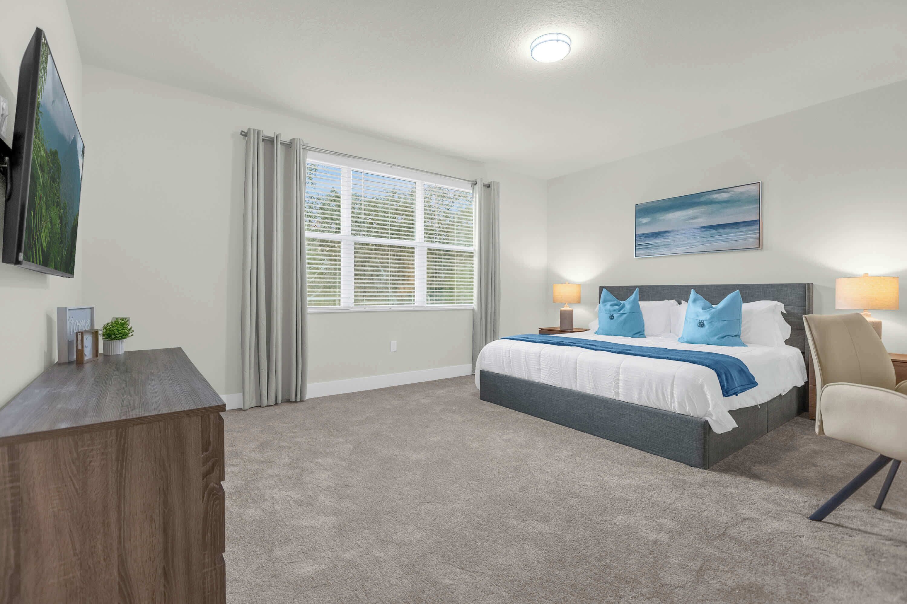 4 bedrooms, desk, iron/ironing board, travel crib