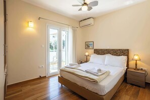2 habitaciones, tabla de planchar con plancha, cuna de viaje y wifi 