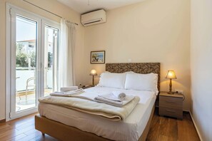 3 habitaciones, tabla de planchar con plancha, wifi y ropa de cama 