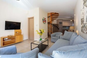 TV, offices - Avia Blue Maisonette - Messinia Gulf Retreat (Avia)