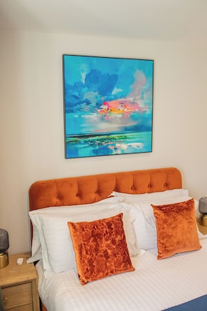 Apartamento superior | Escrivaninha, ferros/tábuas de passar roupa, Wi-Fi de cortesia