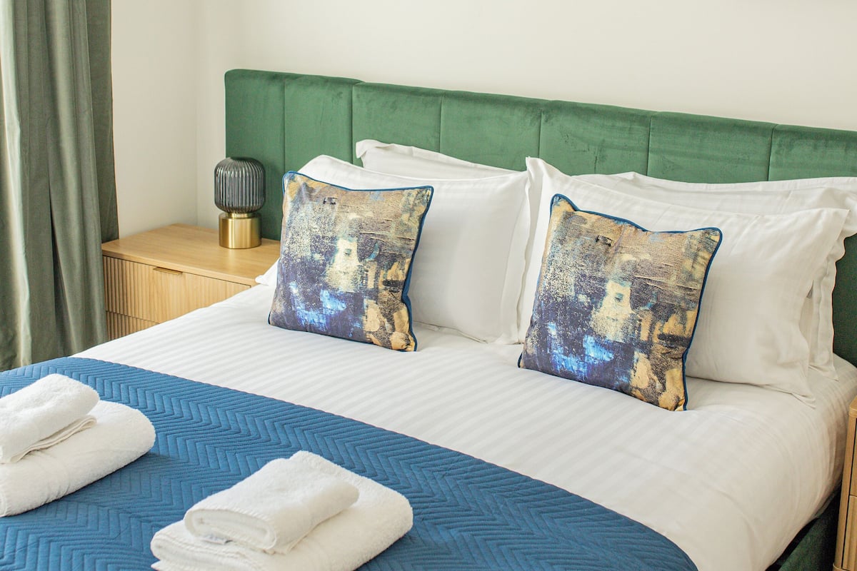 Apartment | 2 bedrooms, desk, iron/ironing board, free WiFi