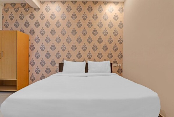 Premium Double Room, City View | Free WiFi, bed sheets