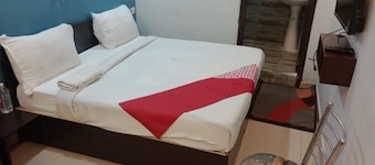 Goroomgo Aditya Grand Lucknow