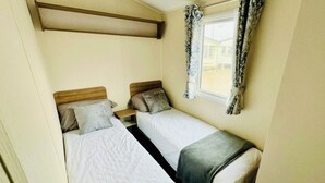Unclassified image, 4 of 10, button - Ty Mawr Towyn Caravan Retreat - Getaway (Abergele)