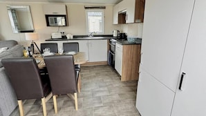 Unclassified image, 2 of 10, button - Ty Mawr Towyn Caravan Retreat - Getaway (Abergele)