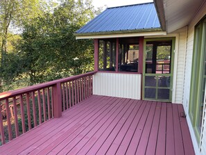 Property grounds - Bourbon Trail Oasis at Boone Farm - Private & Peaceful (Springfield)